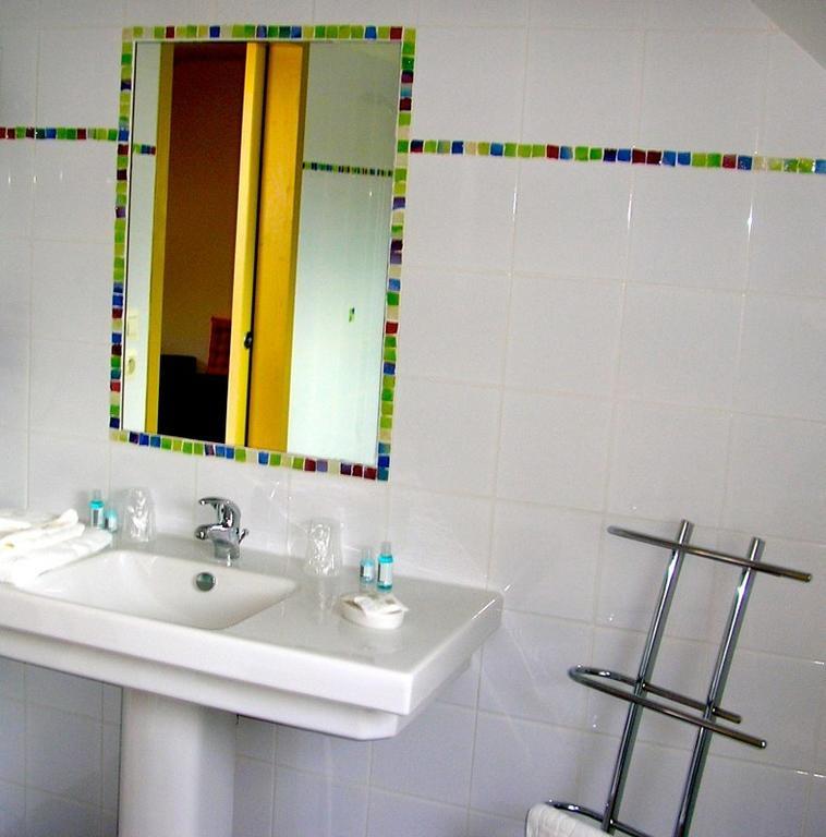 Hotel Le Chevalier Gambette Saint-Armel Ruang foto