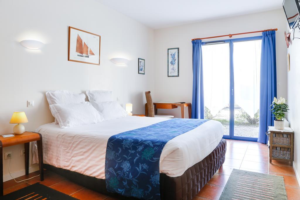 Hotel Le Chevalier Gambette Saint-Armel Bagian luar foto